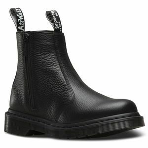 Dr. Martens Aunt Sally leather zip boots 7 women